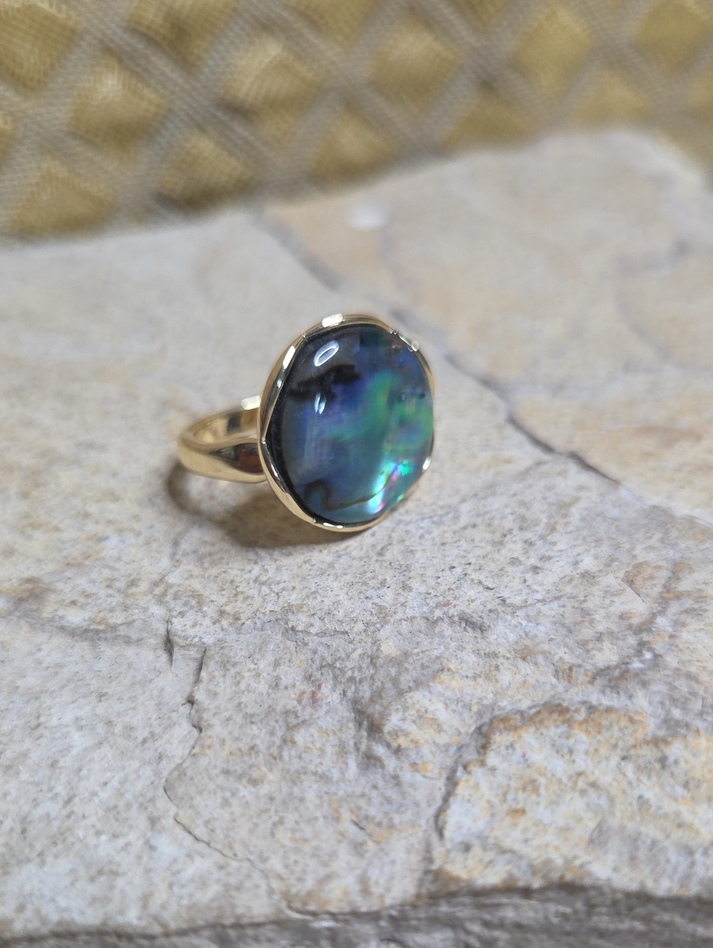 Gold Tone Abalone Shell Round Statement Ring  5 Adjustable Women’s Jewelry